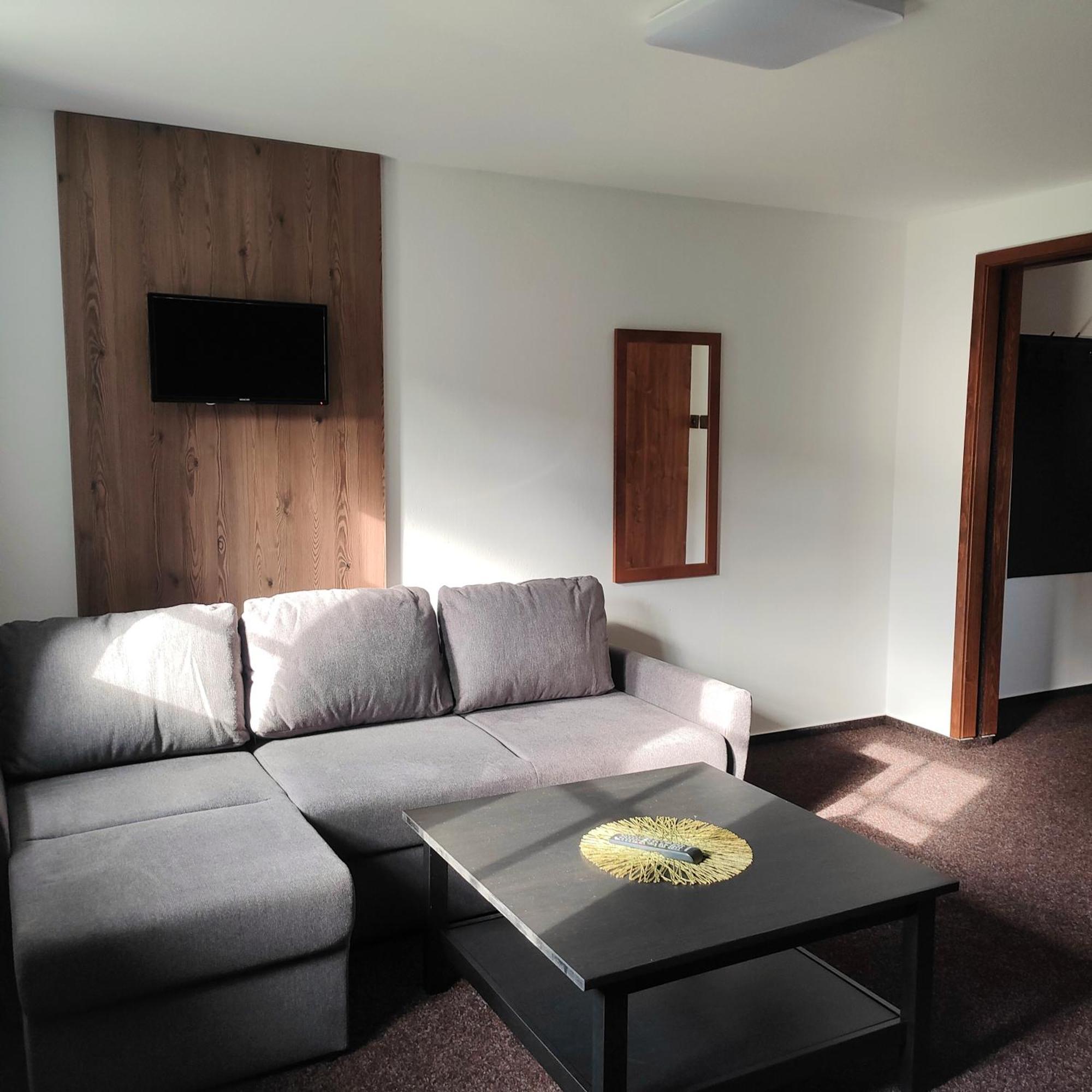 Hotel U Tomicku Paseky nad Jizerou Zewnętrze zdjęcie